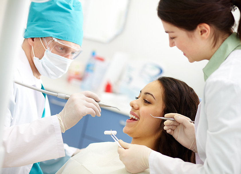 dental clinic in delhi india