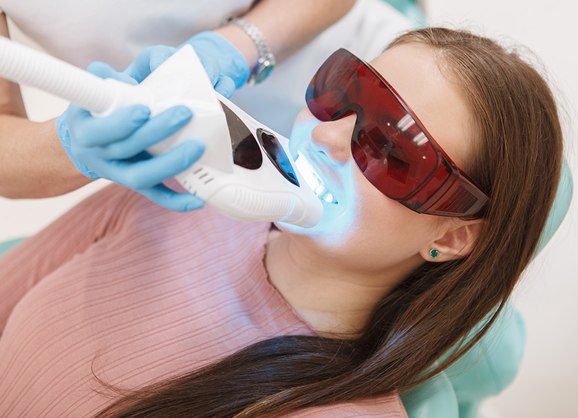 best dentist in delhi for teeth whitening