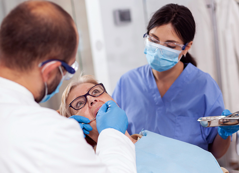 affordable dental implants delhi